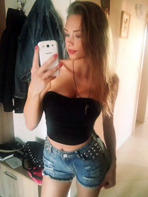 Linda nouvelle escorte avec Paris Escorts4Me